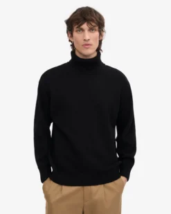 Merino Wool Turtleneck - Deep Black