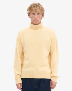 Merino Wool Turtleneck - Soft Yellow